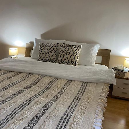 Sellada Apartament - Free Private Parking,Ac,Wi-Fi Carei Dış mekan fotoğraf